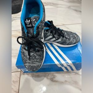 Adidas Flux Sneakers